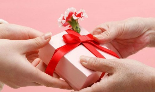 Ngân sách tầm 500 ngàn, chọn quà gì ý nghĩa tặng thầy cô ngày 20/11?